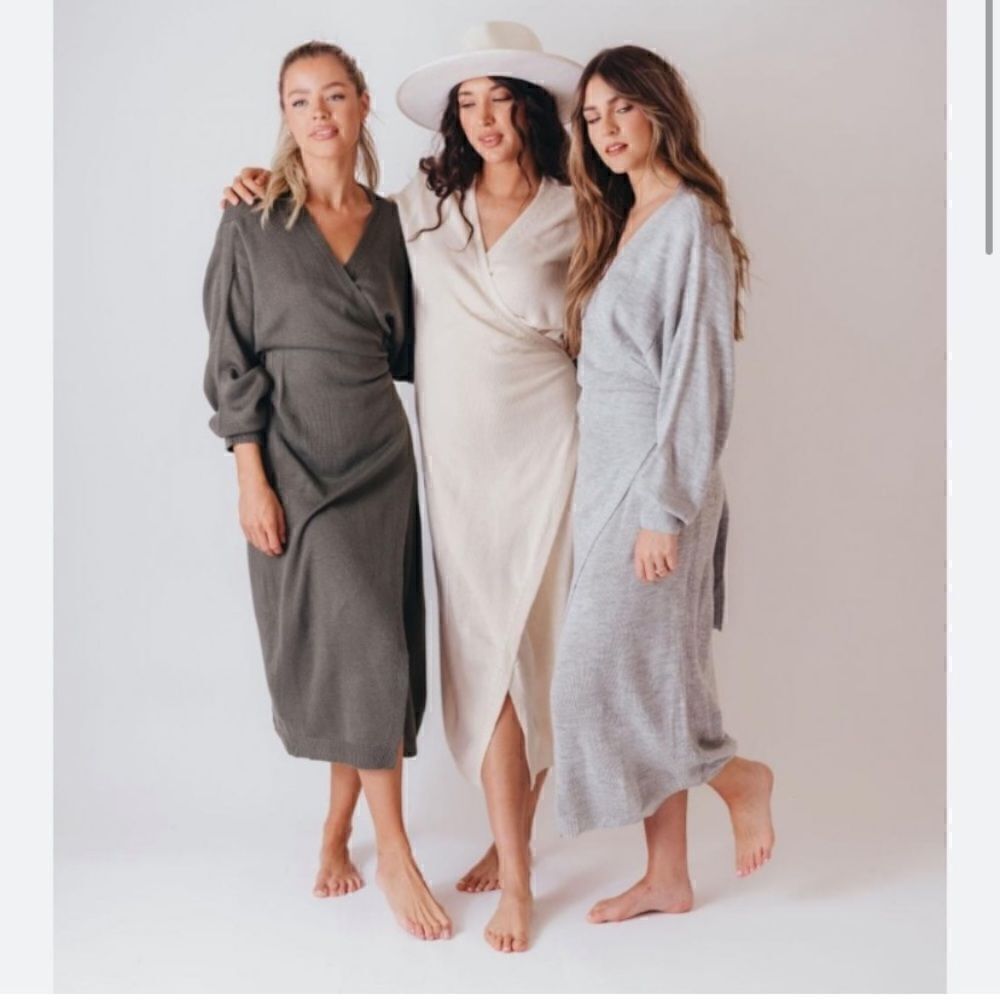Mable Long Sleeve Loose Knit MIDI Wrap Dress in Grey